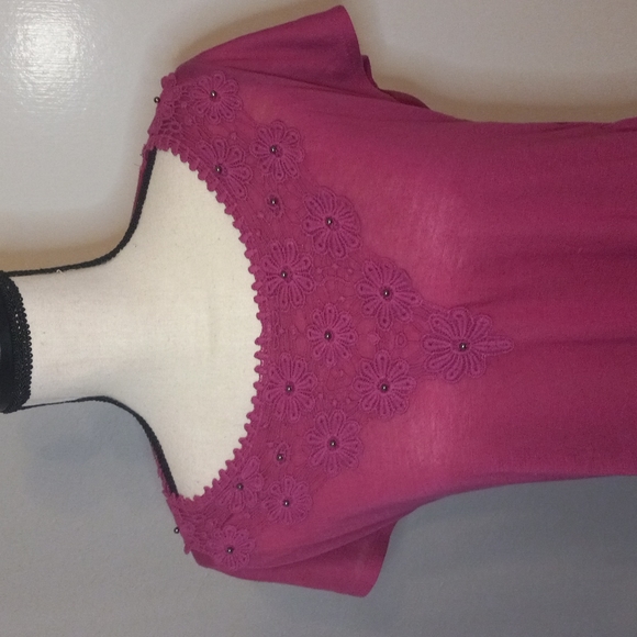 Ruby Rose Top - Picture 4 of 12